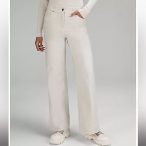 Lululemon City Sleek 5 Pocket Wide-Leg High-Rise Pant Light Utilitech Sz 25 Bone